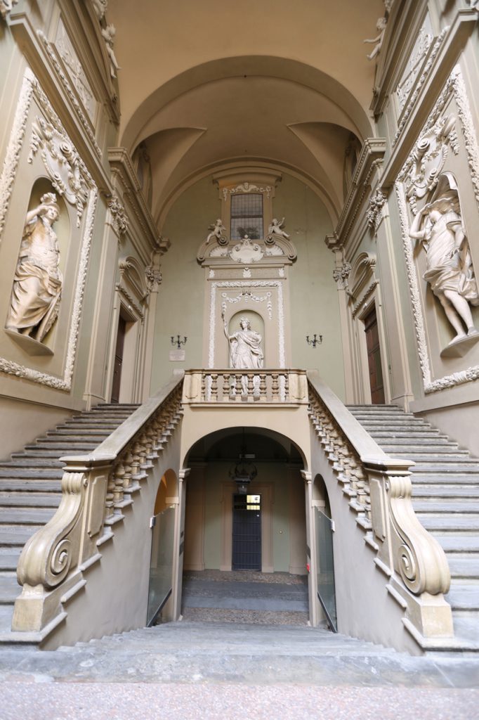 Moltefacce's tweet image. A #Bologna si avvicina la settimana dell’#arte, la più bella e coinvolgente dell’anno. Perciò si parla anche di #Setup2018. Che cambia location aboutbologna.it/arte-contempor… #artefiera #artefiera2018 @setupartfair