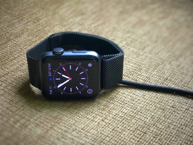 iTech911's tweet photo. Meet #OverCl0ck, a developer-focused prototype jailbreak for #watchOS3 https://t.co/Eopegx8TWs