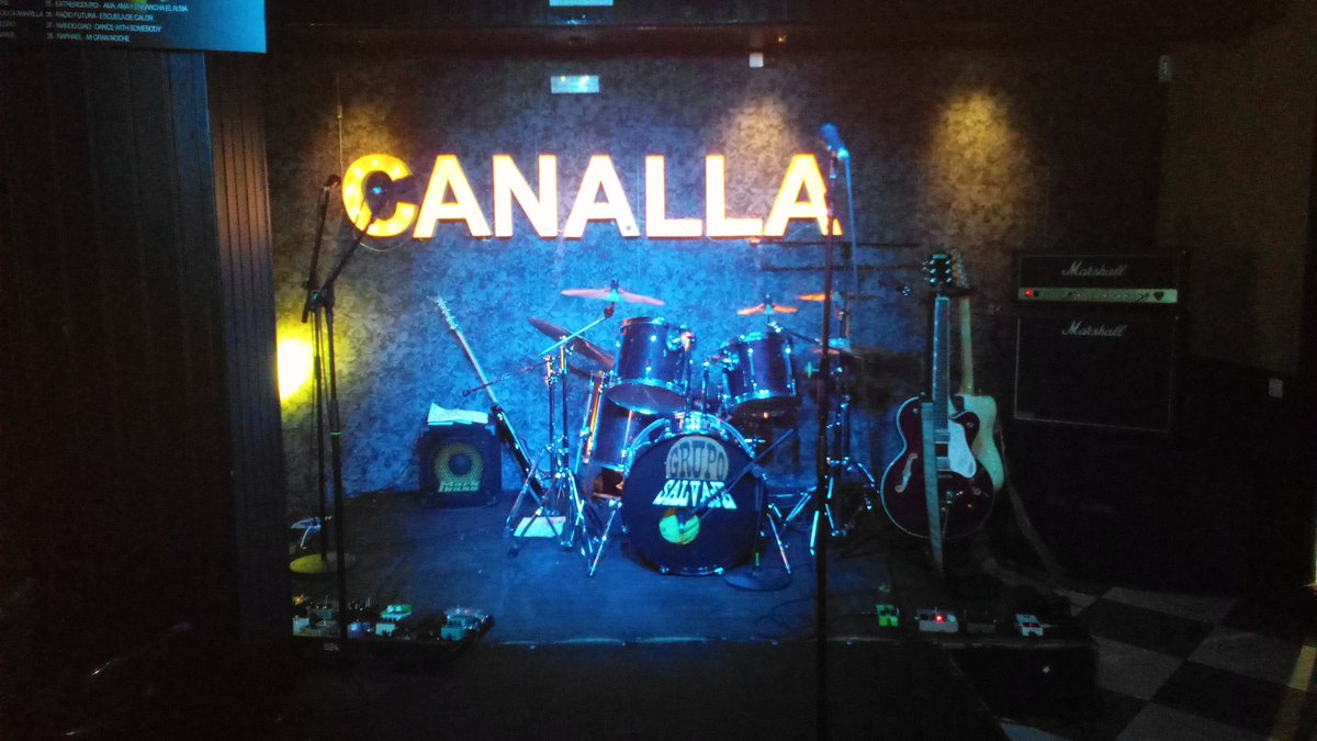canallabargetaf's tweet photo. Estamos listos. Os estamos esperando Canallxs. Hoy se lía gorda! https://t.co/j4BDWGgY1J