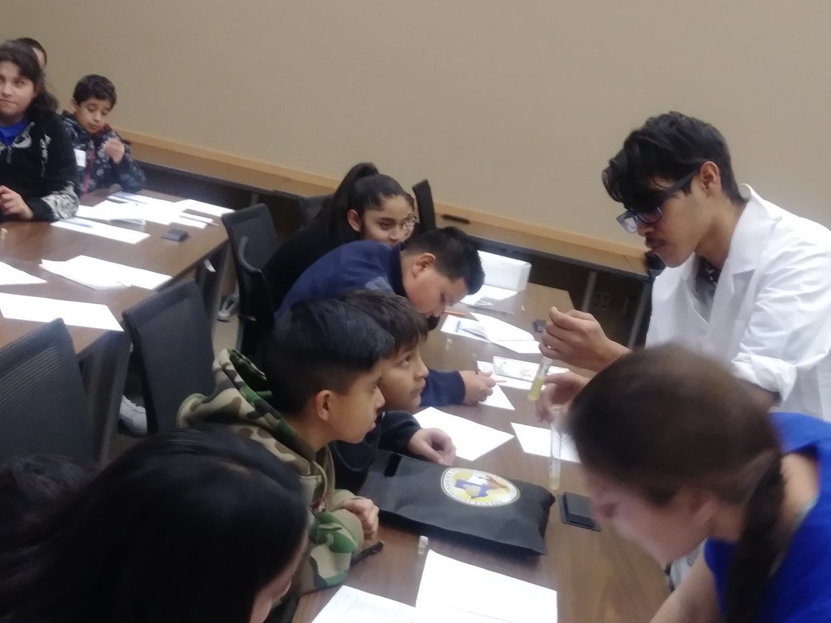 AVID_REMS's tweet photo. Have your DNA and eat it too! #SHMHS #AvidFalcons #REMS https://t.co/ayjvG0KtoN