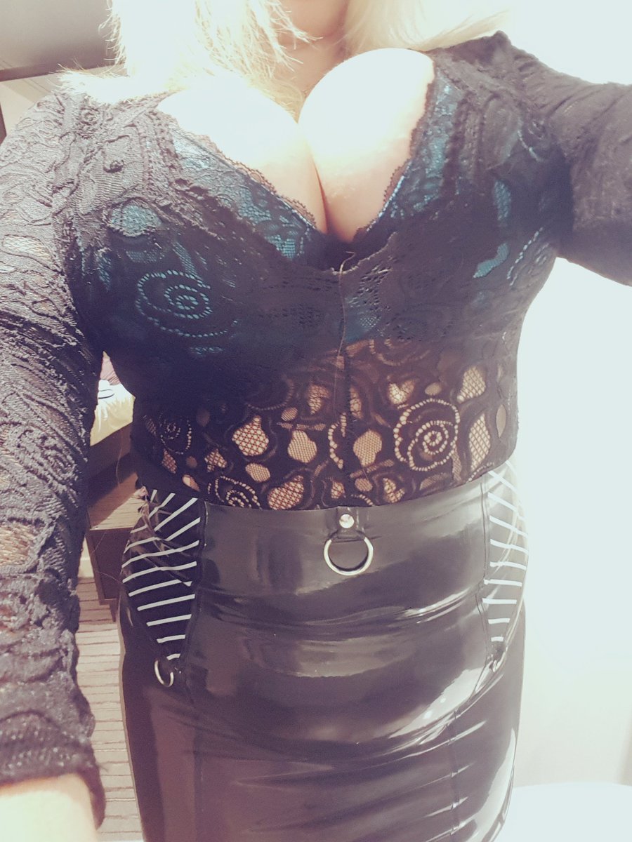 Miss_Saffron_'s tweet photo. Cruel Huntress play party outfit <3 #Bbwdomme #shinylatex

Book soon.
https://t.co/8850V6TDmn

@RTPork @EscortHonest @AlphaPromoSlave @JamesSm10531881 @DirkHooper https://t.co/zhxLO5w5bP