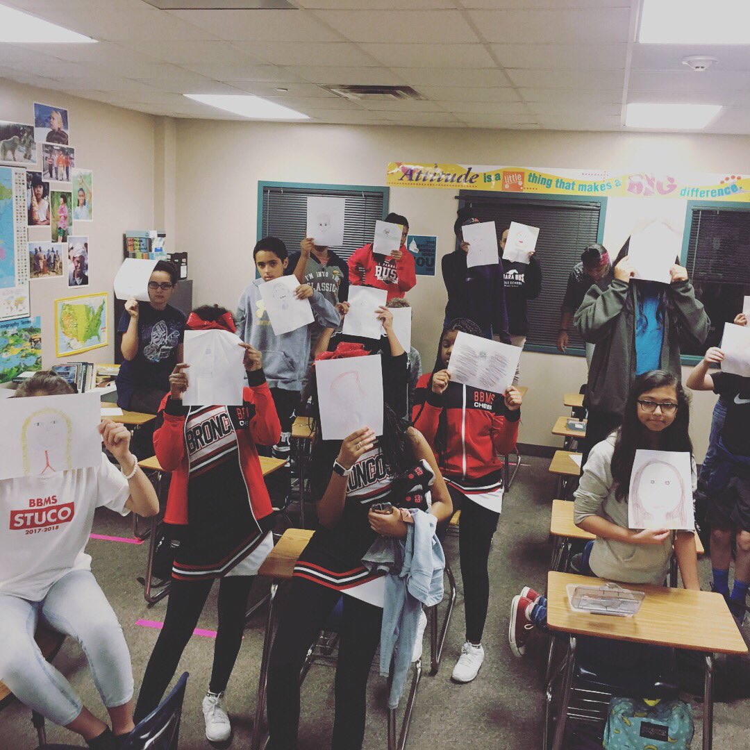 booher_ms's tweet photo. Ms. Carter doesn’t have Twitter, but wanted to share her @IBbbms @CFBISD #cfbworldrecord pics https://t.co/00KD4MK9gN