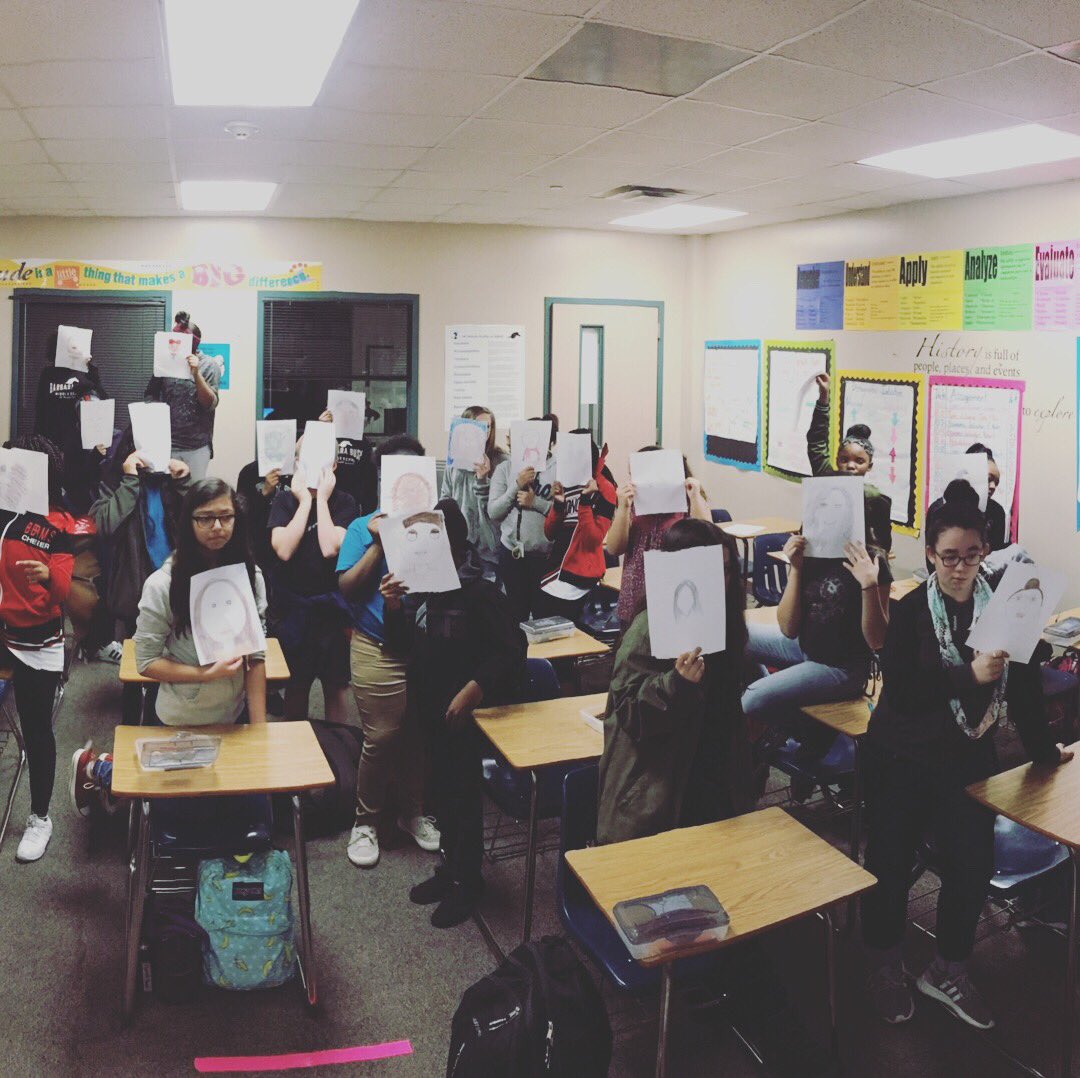 booher_ms's tweet photo. Ms. Carter doesn’t have Twitter, but wanted to share her @IBbbms @CFBISD #cfbworldrecord pics https://t.co/00KD4MK9gN