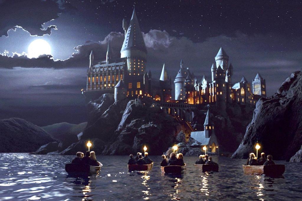 DayOutInLondon's tweet photo. A Harry Potter river cruise is coming to London. https://t.co/Z8sHkW8QNC