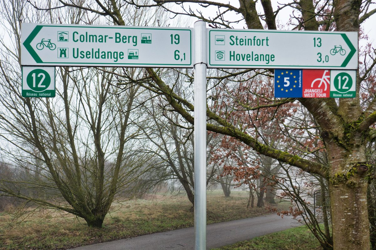 drakewla's tweet photo. Found a new cycling route "Jhangeli West Tour" in #Beckerich, #Luxembourg. Anyone tried it? Otherwise there's some #OSM mapping to do 😉. #jhangeli #JhangeliWestTour https://t.co/7HEE68PtCA