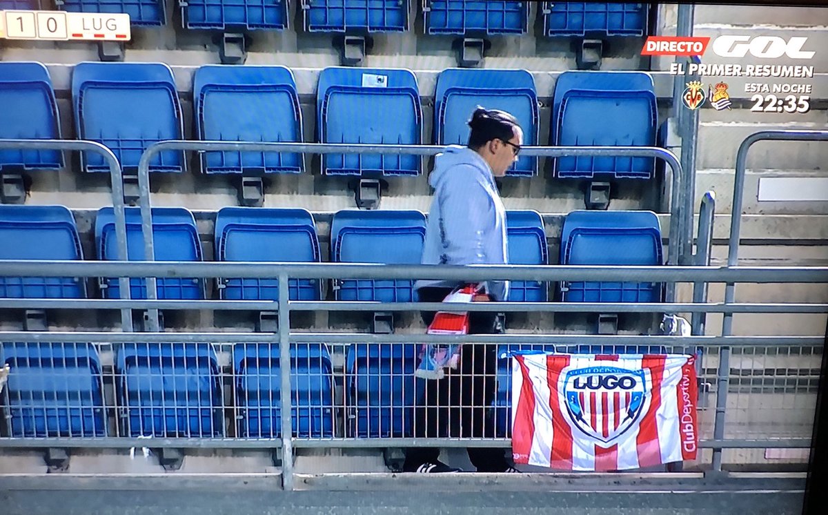 /LA IMAGEN/

La imagen de la noche nos llega desde Cádiz: un solo aficionado del Lugo en la grada visitante del Carranza.

¡Un aplauso a este tío!