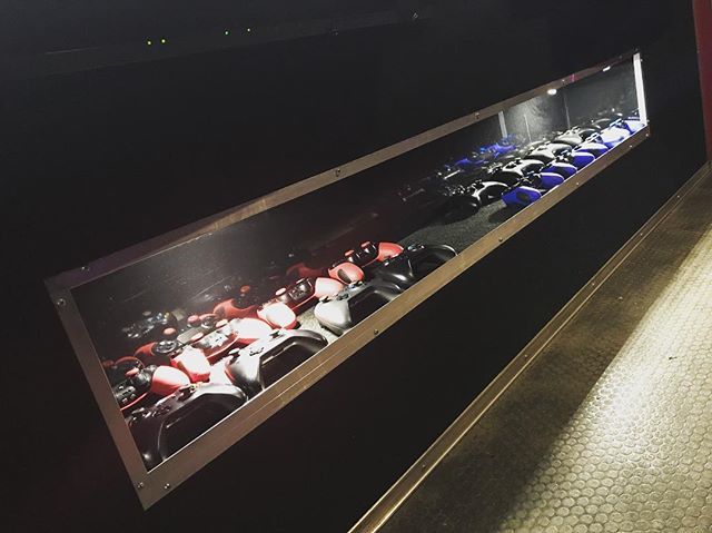 PTGnj's tweet photo. Sweet setup!!! 🎮PTG .
.
.
#primetimegaming #primetimegamingnj #gametruck #gametrailer #playstationvr #playstation4 #virtualreality #PS4 #nintendoswitch #xbox #wii #wiiu #xboxone #7tvs #party #familyfun #birthdayparty #funtimes #gamers #games #gamerli… https://t.co/NI1H2lTwkX https://t.co/riBAcKTuVV