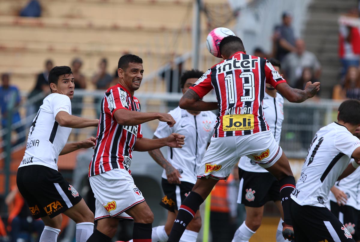 São Paulo até domina, mas perde primeiro clássico do ano Arquibancada