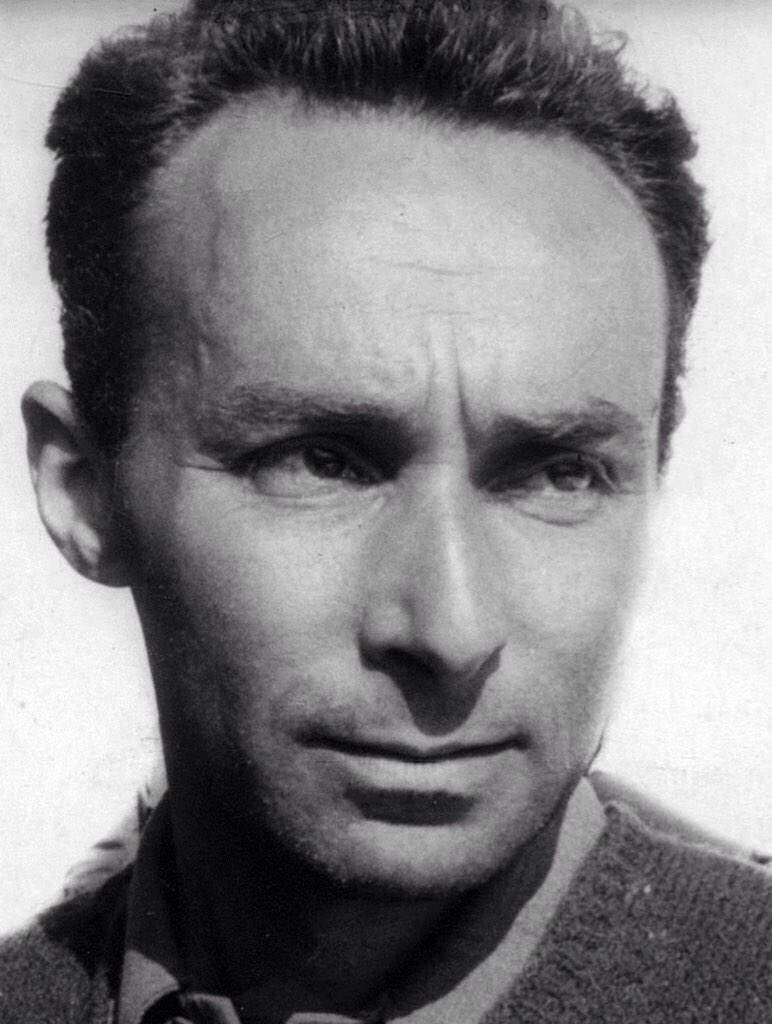 UKShakespeare's tweet photo. Primo Levi (1919-87), Holocaust survivor, author of If This Is A Man and The Periodic Table. Shakespeare was one of Levi's influences; his work contains references to King Lear, Hamlet, Macbeth and Measure For Measure. #HolocaustMemorialDay https://t.co/6k2jlTf6W2