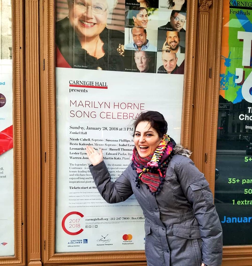 Beste_Kalender's tweet photo. Big Day tomorrow!!! The song continues is celebrating its leader: The legendary #mezzosoprano
#MarilynHorne #songcelebration #Thesongcontinues #dressrehearsaltime
#warrenjones #martinkatz https://t.co/x0fBLQyliN