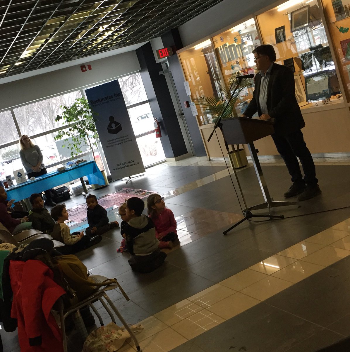 kstemarie72's tweet photo. Thank you @Min_Wishart for joining Communities 4 Families at the   Family Literacy Day celebration. @FrontierCollege https://t.co/J5CsAXCrNB