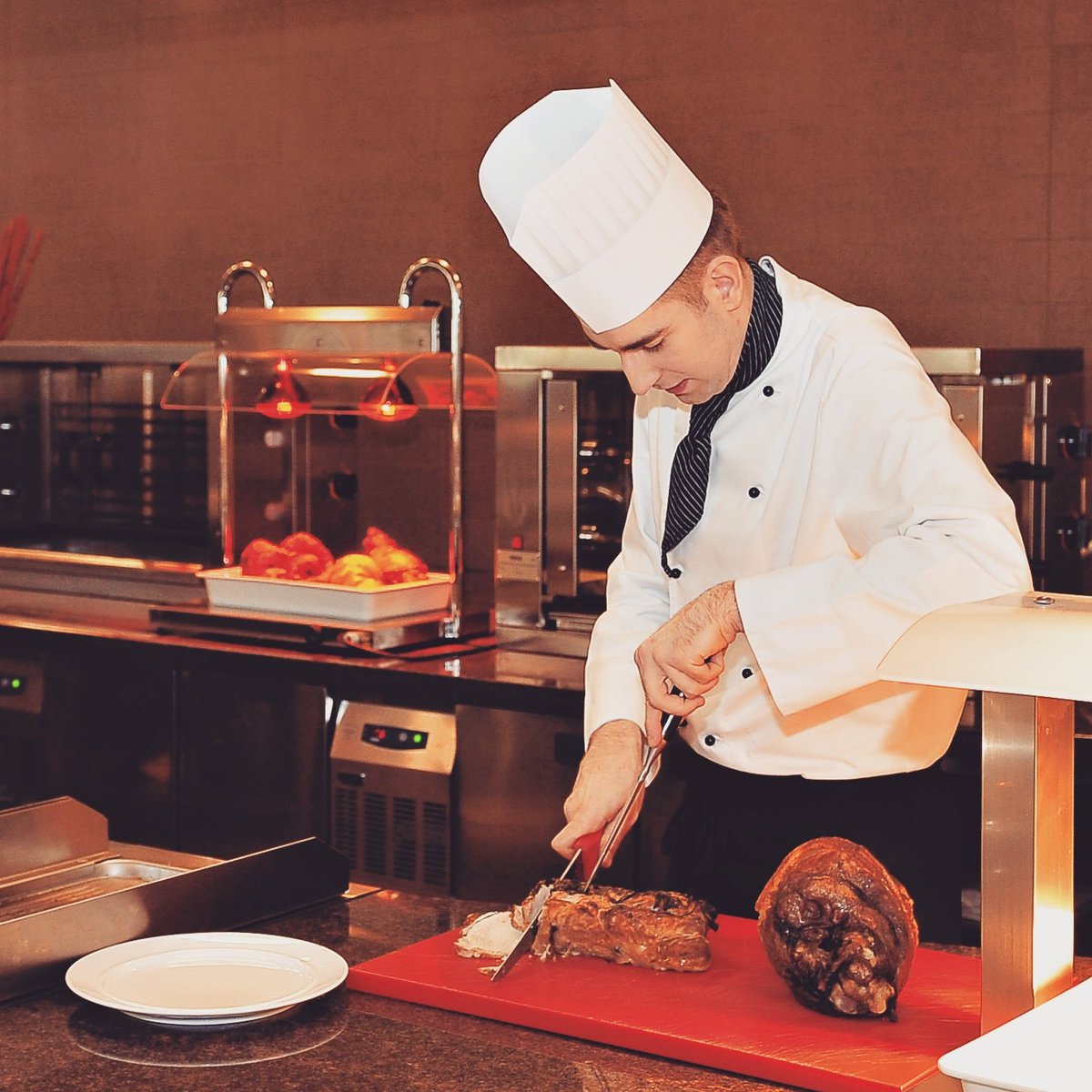 GH_SAVA's tweet photo. Cas za vecerjo 😀 🍴
#timefordinner
#dinnertime #rogaska #rogaskaslatina #grandhotelsavarogaska #Slovenija #igslovenia #besthotel #hotels #njomnjom https://t.co/AUMhVTr7FR