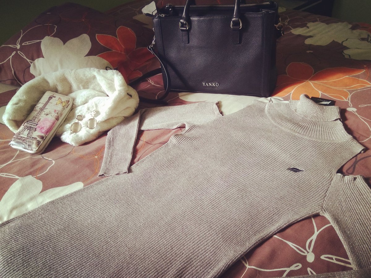 sory_alvarez's tweet photo. #Outfit para hoy! #Vestido #1FG ;#pendientes #1FG y #bolso #yanko. #tiendaonline #ecommerce #shooping #moda #complementos #fashion #italianstyle #exclusivo #marcasvip #marcapropia #criptomonedas #proc #procurrency https://t.co/PzjKc5hRC6