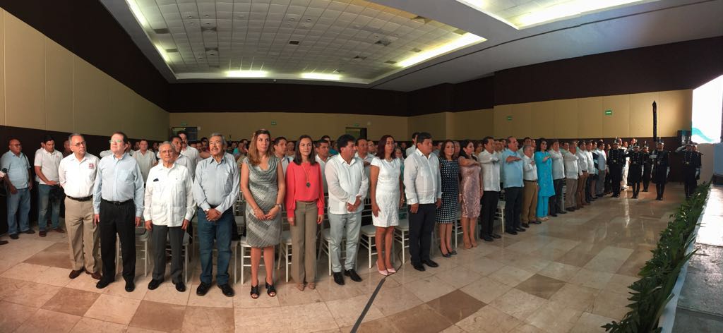 CarlosGtz_G's tweet photo. ¡Buenos días¡ Agradezco a quienes me acompañan en mi segundo #InformeTurquesa. En @NuevaAlianza respondemos con resultados. https://t.co/HgBnX6B4LY