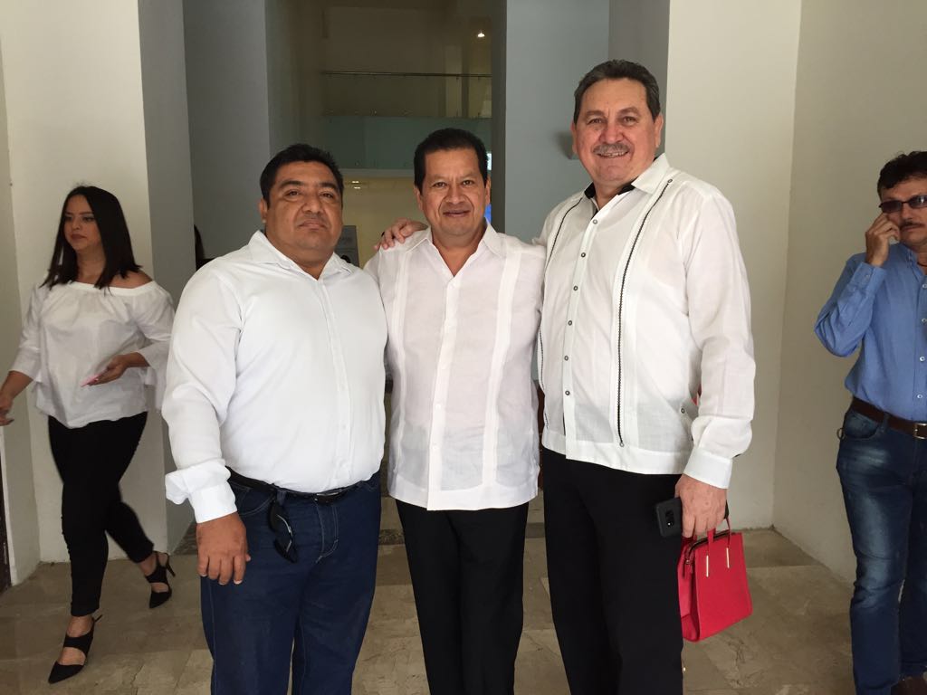 CarlosGtz_G's tweet photo. ¡Buenos días¡ Agradezco a quienes me acompañan en mi segundo #InformeTurquesa. En @NuevaAlianza respondemos con resultados. https://t.co/HgBnX6B4LY