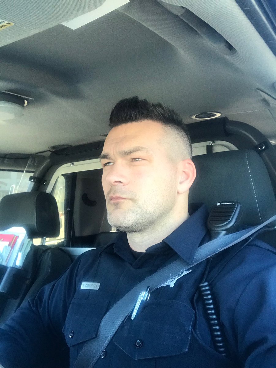 EricCarstensen's tweet photo. Hitting the streets today! Just wanted to say hi!! Have a safe weekend! https://t.co/lgYMb1hPuN