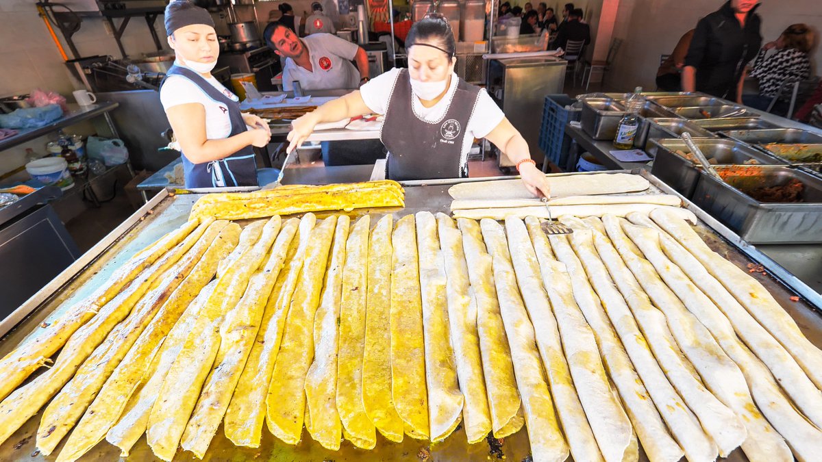 We had 7 AMAZING street foods in Mexico city! You're going to want to see these!!! 
youtube.com/watch?v=dHnqNO…