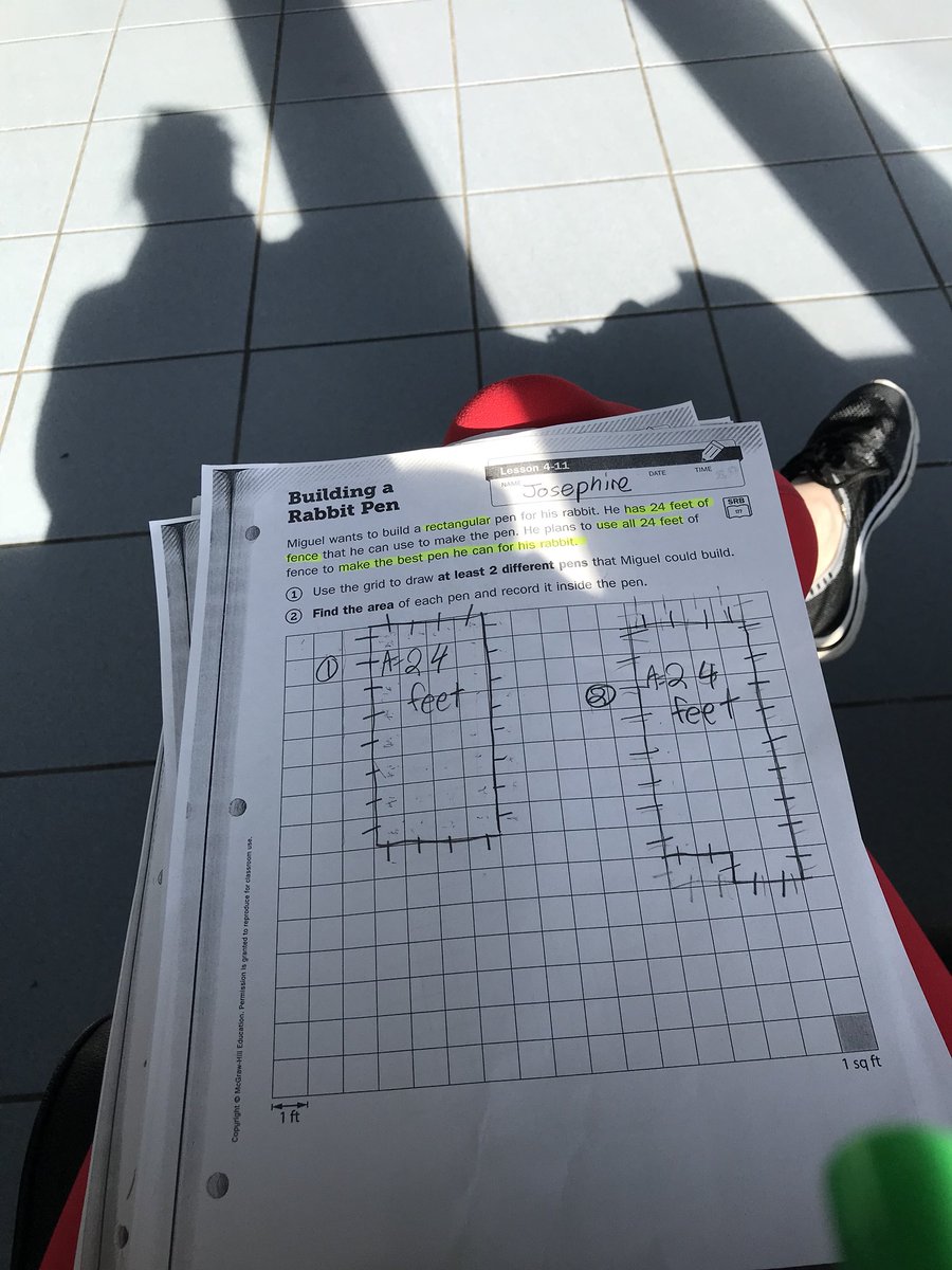 MsMoransClass3's tweet image. Grading while waiting for an oil change. #teacherlife #alwaysgrading #3MorTweets