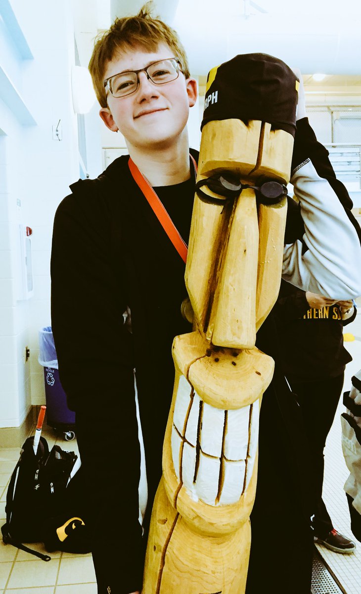 srboysswimming's tweet photo. MC from last night goes to a tireless worker who gives his all each day. Way to be Shinn! #murph #HornsUp #soreg https://t.co/99PRu5fqRz