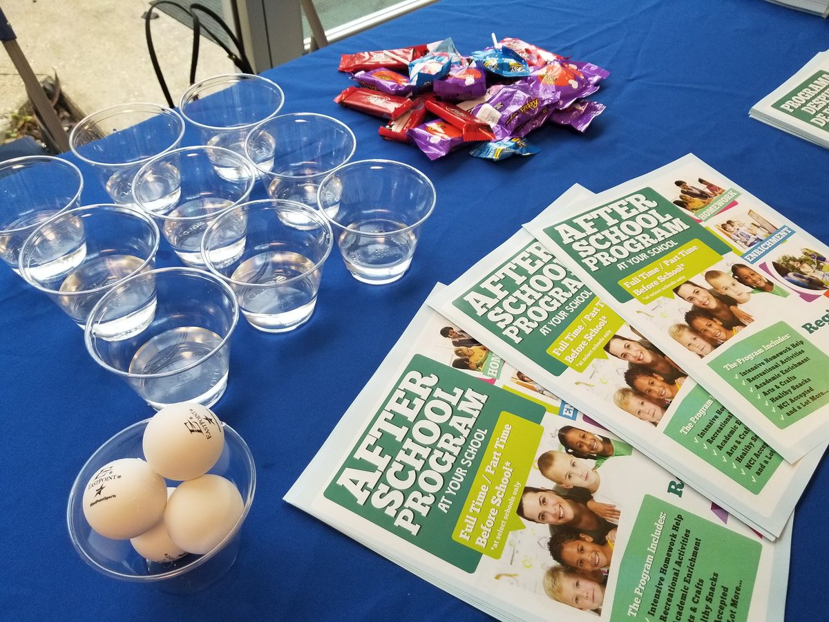 ZenithKidsTX's tweet photo. Participating in @Robinson_HISD festival! #ZenithLearning #welovewhatwedo https://t.co/TfzDaKhgx5
