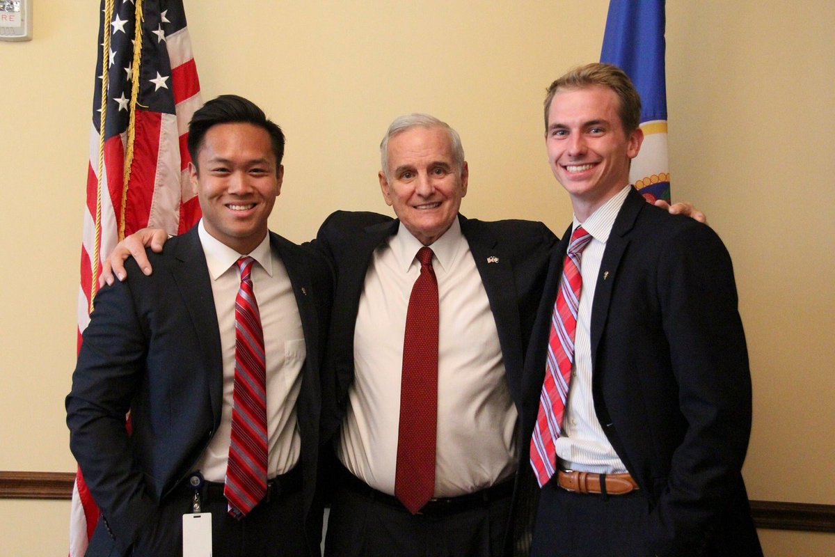 Happy birthday to our dear Brother @GovMarkDayton (Φ ‘69)! Thank you for your continued service to our State and support for the U!

Photo: Brothers Max Chu (ΦΕ ‘19) and @MaxHurst_ (ΦΕ ‘19) pose with Governor Dayton during a summer internship in the Office of the Governor. #FFTHF