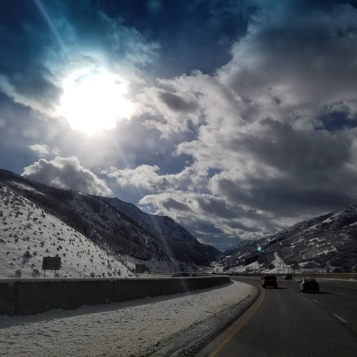 phillipjamal72's tweet photo. Clouds are not strong enough to block the light of the sun. Things are going to get better, believe that! https://t.co/utSsKFTASt