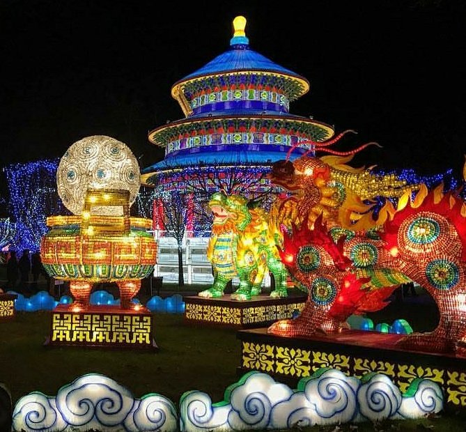 [Culture] - Jusqu'au 31 Janvier, les féeries de Chine nous sont contées à la fête des lanternes à #Gaillac, #Tarn . Un festival majestueux à voir !
#occitaniecolors #Chine #lanternes #Occitanie