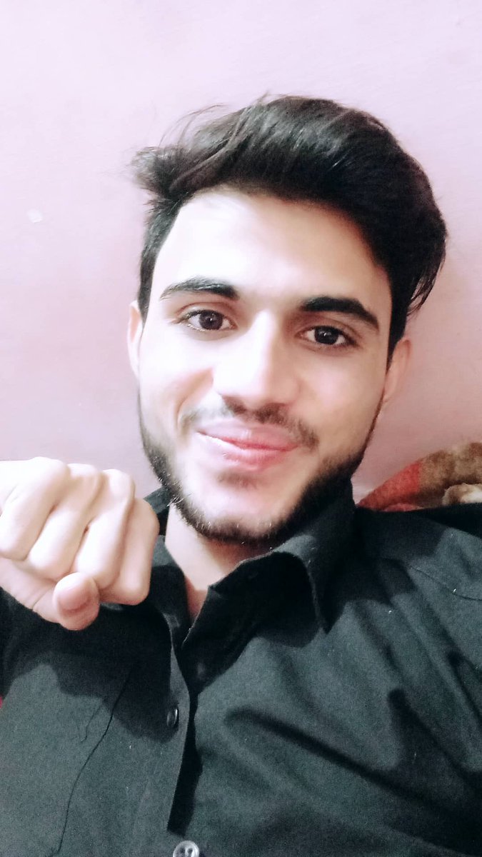 suryach771997's tweet photo. #goodnight #TwitterBestFandom #GainWithXtianDela #likeforlike #FolloForFolloBack #postga #Wollywood #CutestPet #babygirl #boystory #boyage #StarWars #actorslife #VarunDhawan #gururandhawa #lahore #HIIT #GIT https://t.co/ScXgVE7Uph