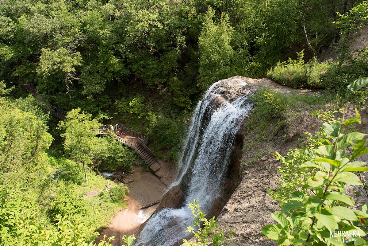 NEGameandParks's tweet image. What state park do you want to visit this year? Comment below to be entered to win a 2018 NEBRASKAland calendar.