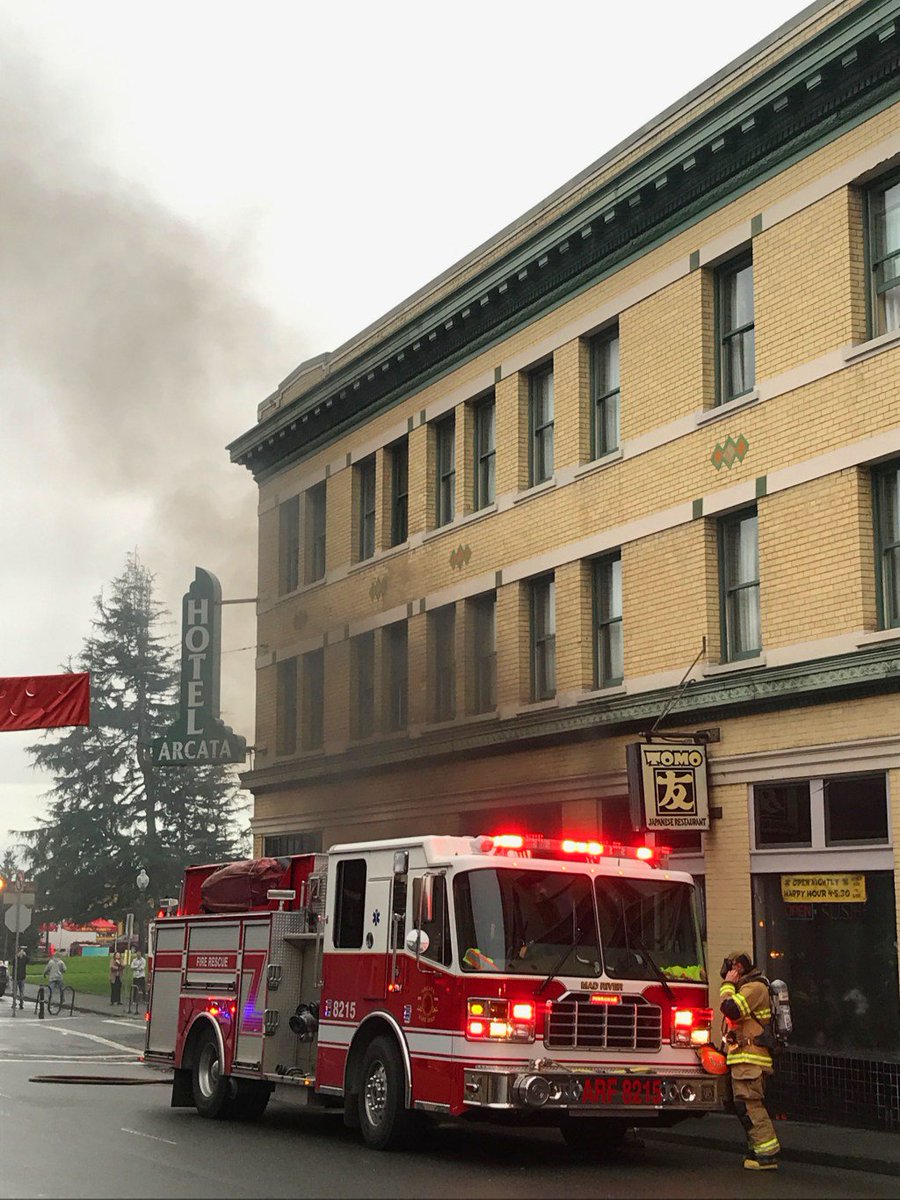 madriverunion's tweet photo. Tomo restaurant fire forces evacuation of Hotel Arcata https://t.co/yKim6mjfaF https://t.co/Jcwx1u7a4f