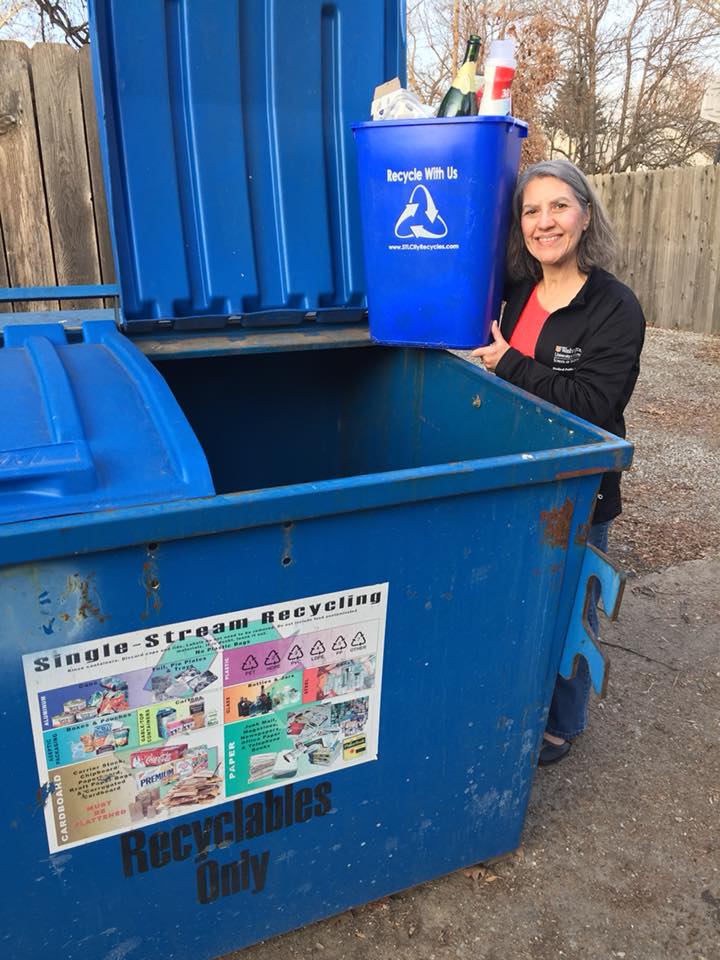 GreekWomen's tweet photo. I am happy to recycle ♻️ to help God’s green earth. 🌏 #BlueBinContest @STLCityRecycles https://t.co/SEYN0pnPZv