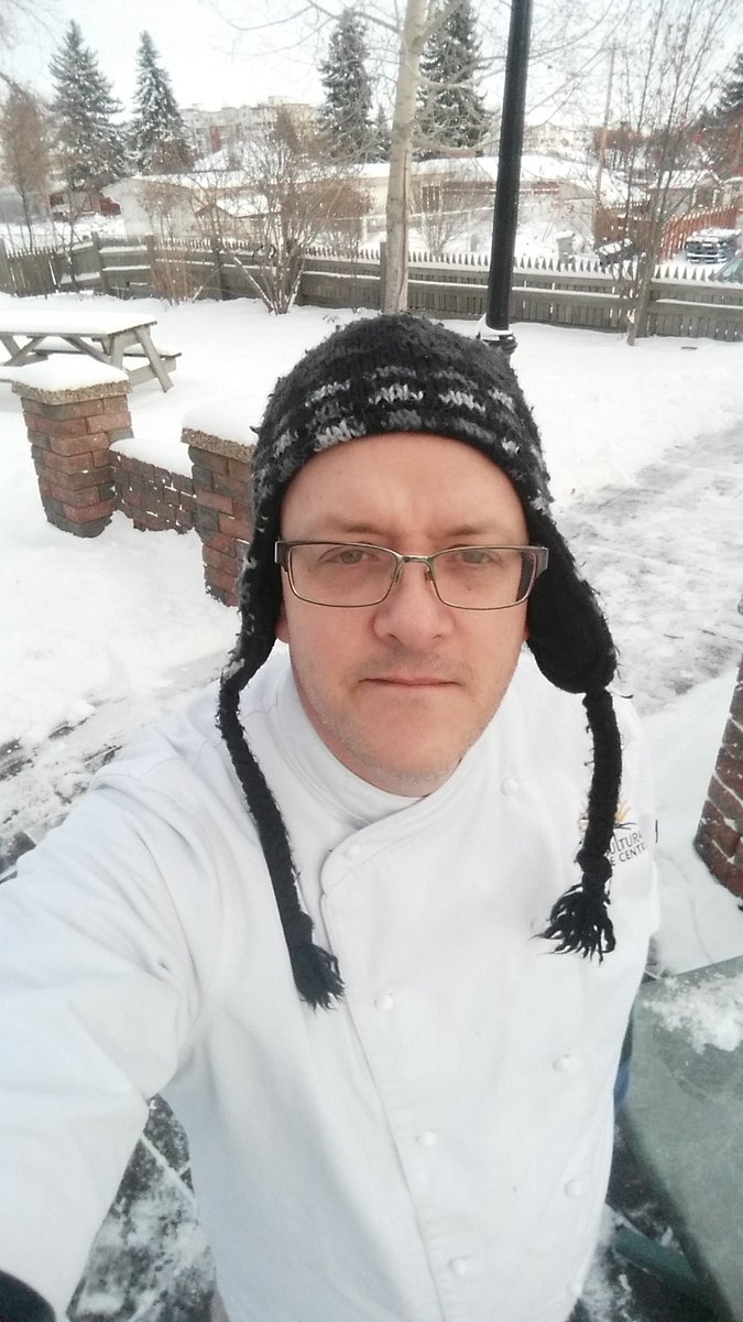 ThatChefKevin's tweet photo. I'm cooking outside today! It's -20C. #wintercityyeg #StonyPlain @multicentreab https://t.co/hAy3lfT5t6