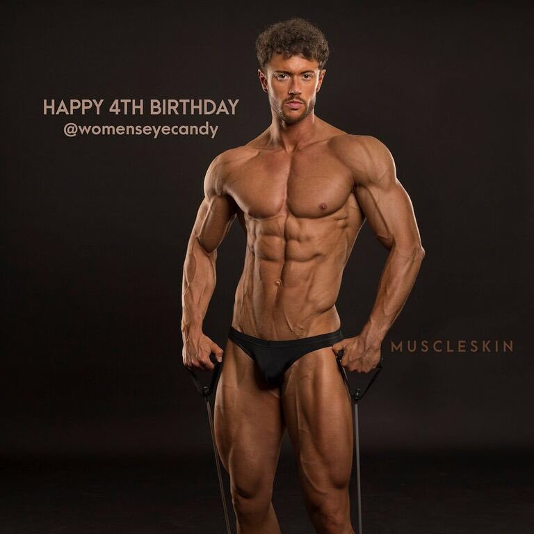 WomensEyeCandy1's tweet photo. Our #HunkOfTheYear2017 #101countdown is at https://t.co/59tMoFkC9c hunks 91-101 now up!
#91 @Kieran_Kevan
#92 #TyPresheva
#93 @G_Whit1
#94 @TheJonnyReid
#95 #JoshWall #96 #FloydRobinson #97 @Billy_Forbidden #98 @AKA_EYEBALL
#99 @Kristers_L #100 #DavidLiberos #101 #AlexDoane https://t.co/b7wWNwo4OG