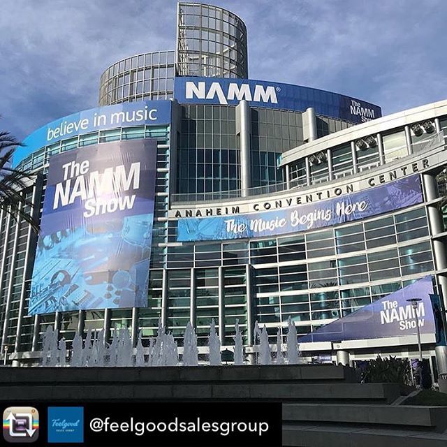 SoundNVibe's tweet photo. Repost from @feelgoodsalesgroup - Who's gonna be at #NAMM today? I got a bag of 🔥🔥🔥 for homies and musicians we admire. Gonna be a fun day! Holler! #NAMM2018 
@feelgoodsalesgroup @stickevape @tradecraft_farms @tradecraft_extracts @jambosuperfoods @pr… https://t.co/AYVPX23zn1 https://t.co/glVnj93OjC