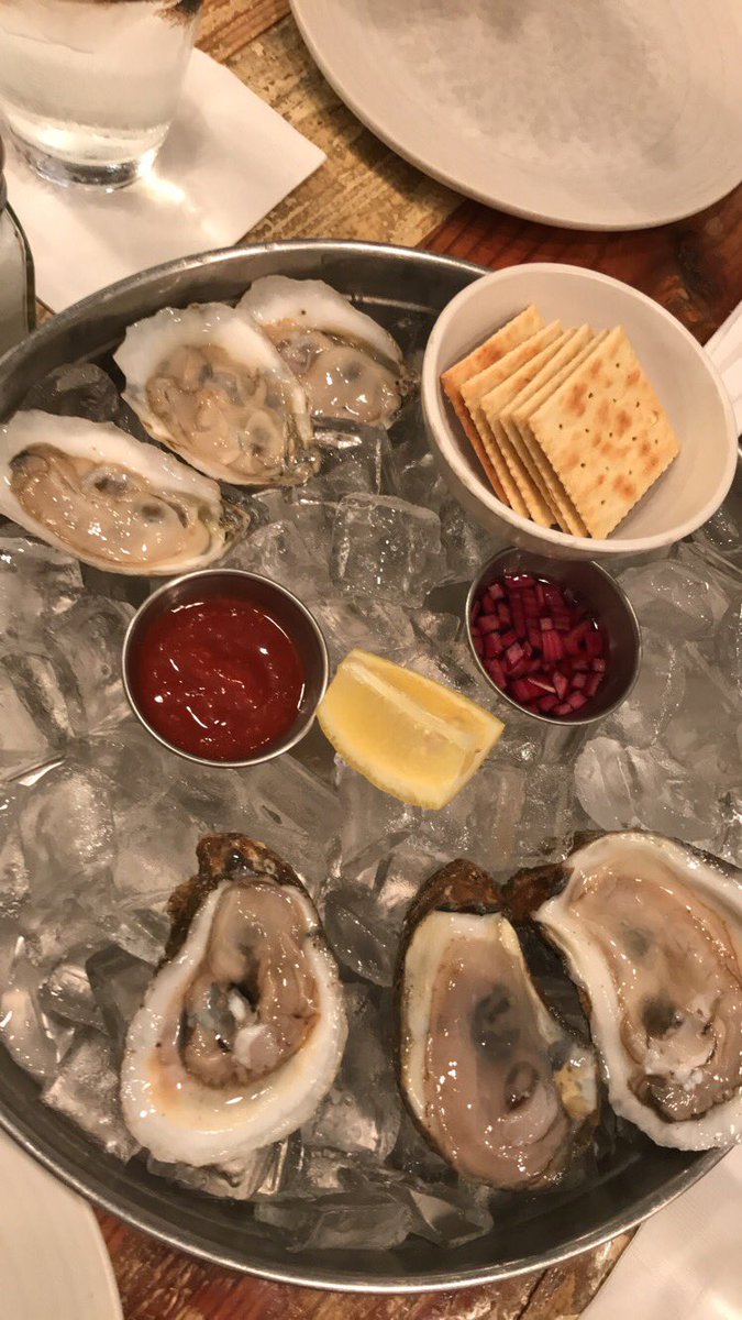 Libyan4life's tweet photo. Visiting the Big Easy and tried raw oysters for the first time! I was pleasantly surprised how much I liked it! #FoodieFirsts https://t.co/NUNeQflivu