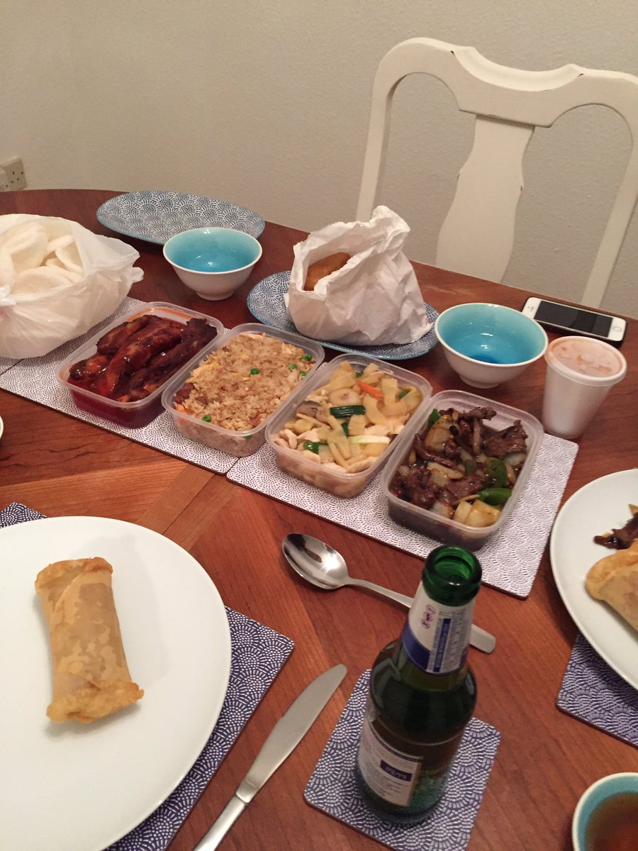 jamieenglishsfc's tweet photo. Is it even possible to finish a Chinese 'set menu for 2'. #loadsoffood https://t.co/67iDUTgnUw