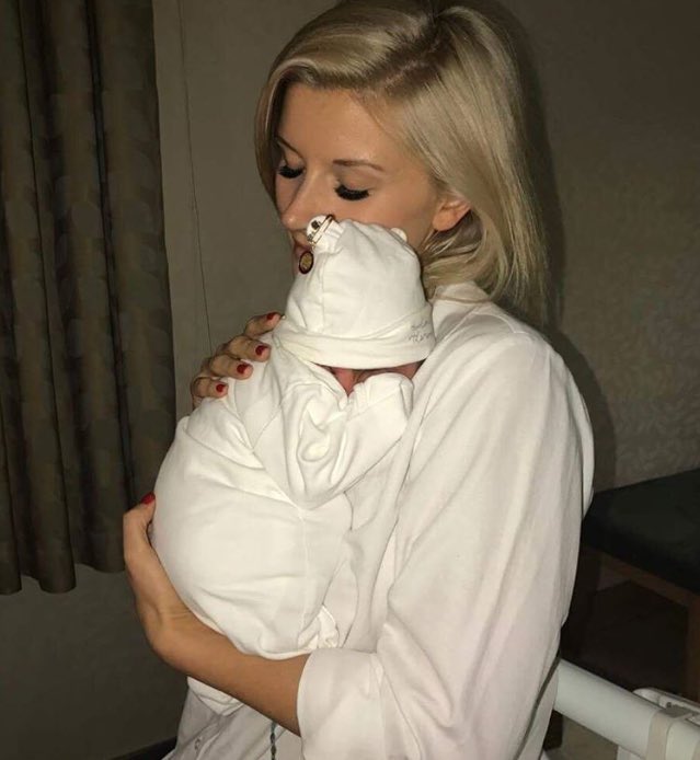 Happy 1st Birthday to my Beautiful Niece. I can not believe a whole year has gone by since we sat up for days awaiting your arrival. You’re mummy was a warrior and since then has been the most incredible mummy to you. I wish I could be with you all today. Love Auntie FeeFee ❤️