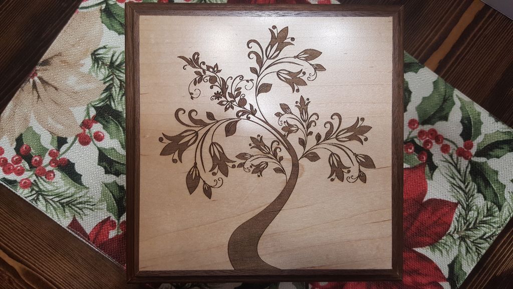 SSquaredCrafts's tweet image. It has been a while since I mentioned the Keepsake boxes I was working on.  This is one of the four I completed.  It is made from maple and walnut.