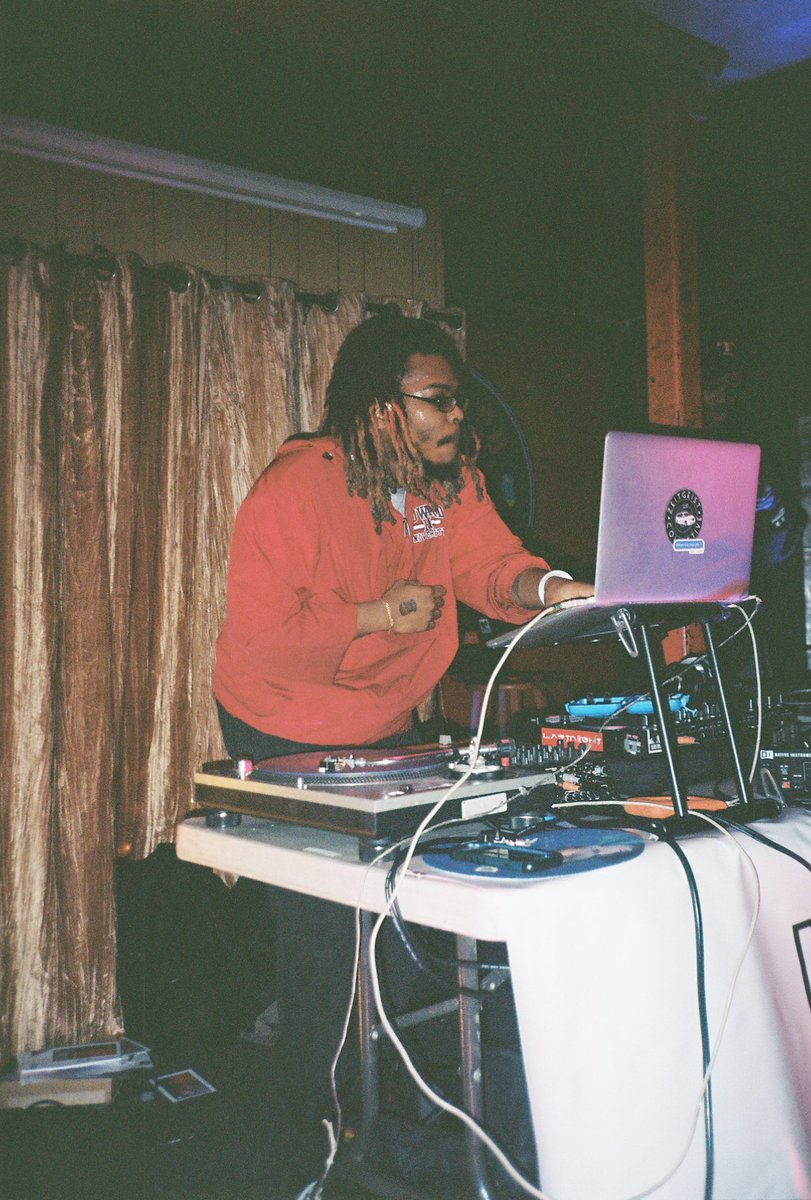 TmanJets's tweet photo. Would You Vibe With Me? @wyvwm #WYVWM // #tmanjets
Film Camera : Konica Big Mini 3.0
Film : Kodak Portra 400 (35mm) https://t.co/adONfktzKs