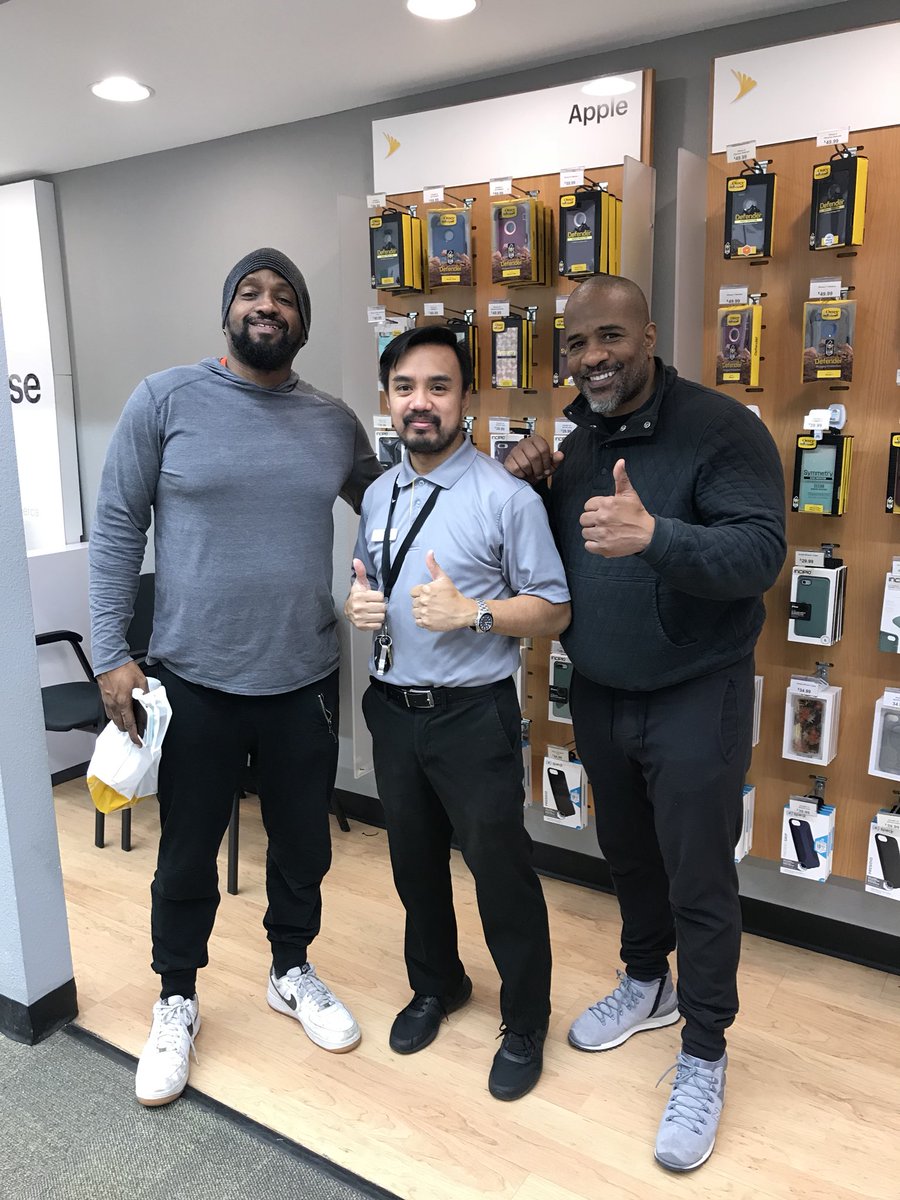 Come at SPRINT LAX for some Great Deals!! 8808 S Sepulveda. Or call 3102167243 for a price quotes. #sprint #ExpertsChoice #GiorgioArmani #mikeX