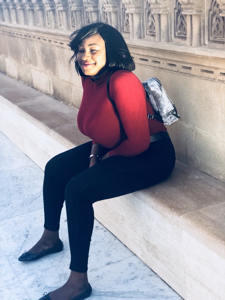 KadiatouKalil's tweet photo. Souriez à la vie 😊elle vous sourira 😃😍 https://t.co/4e1ho6Au2E