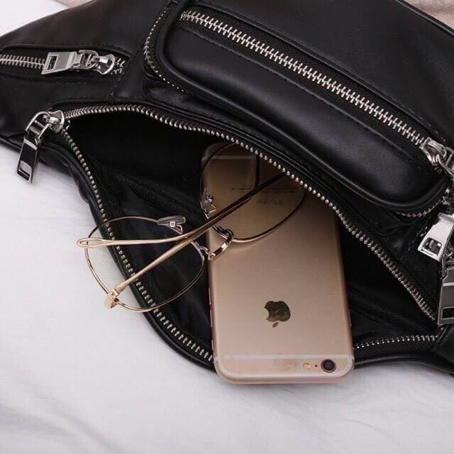 aand5566's tweet photo. กลับมาอีกรอบแค่30ใบเท่า
รีบสอยให้ทันเด้อ  
alexander wang 
งานหนัง สวยๆ... https://t.co/zYHuj5B0ug by #kkrumkrum via @ridder_co https://t.co/0qAK5Swvfx