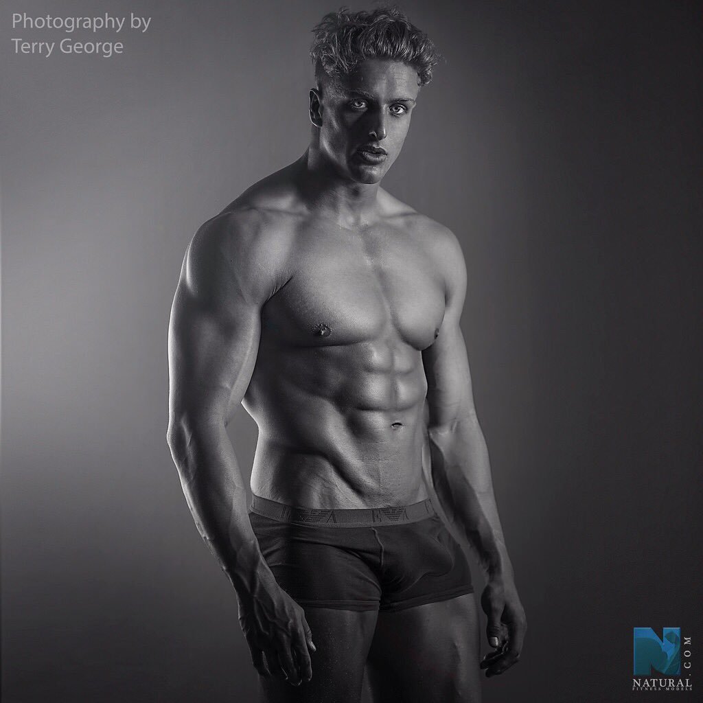 WomensEyeCandy1's tweet photo. Our #HunkOfTheYear2017 #101countdown out of #250hunks is at https://t.co/59tMoFkC9c hunks 31-40 now up!
#31 @AaronSBreak
#32 @alexdavies_
#33 @matt__vose
#34 @TheAttilaToth
#35 #RubenDosSantos
#36 @stureardon
#37 #TomDay
#38 @waynecoetzeepro
#39 @adamhogg
#40 #LoucaAcerbo https://t.co/poXVmQflvu