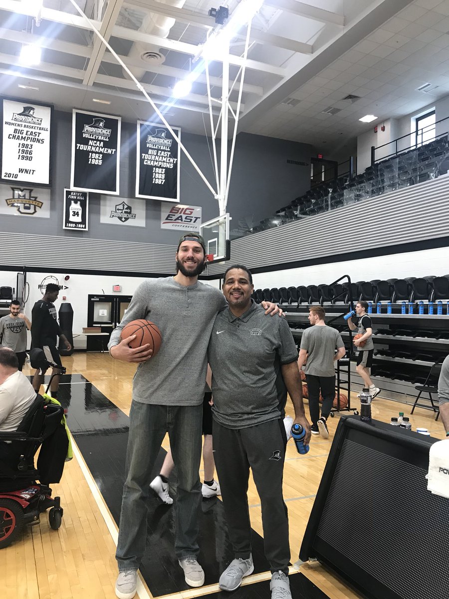 Love when former players come back! 2014 Big East Champion <a href="/CarsonD33/">Carson Desrosiers</a> stoped by practice. Love him!