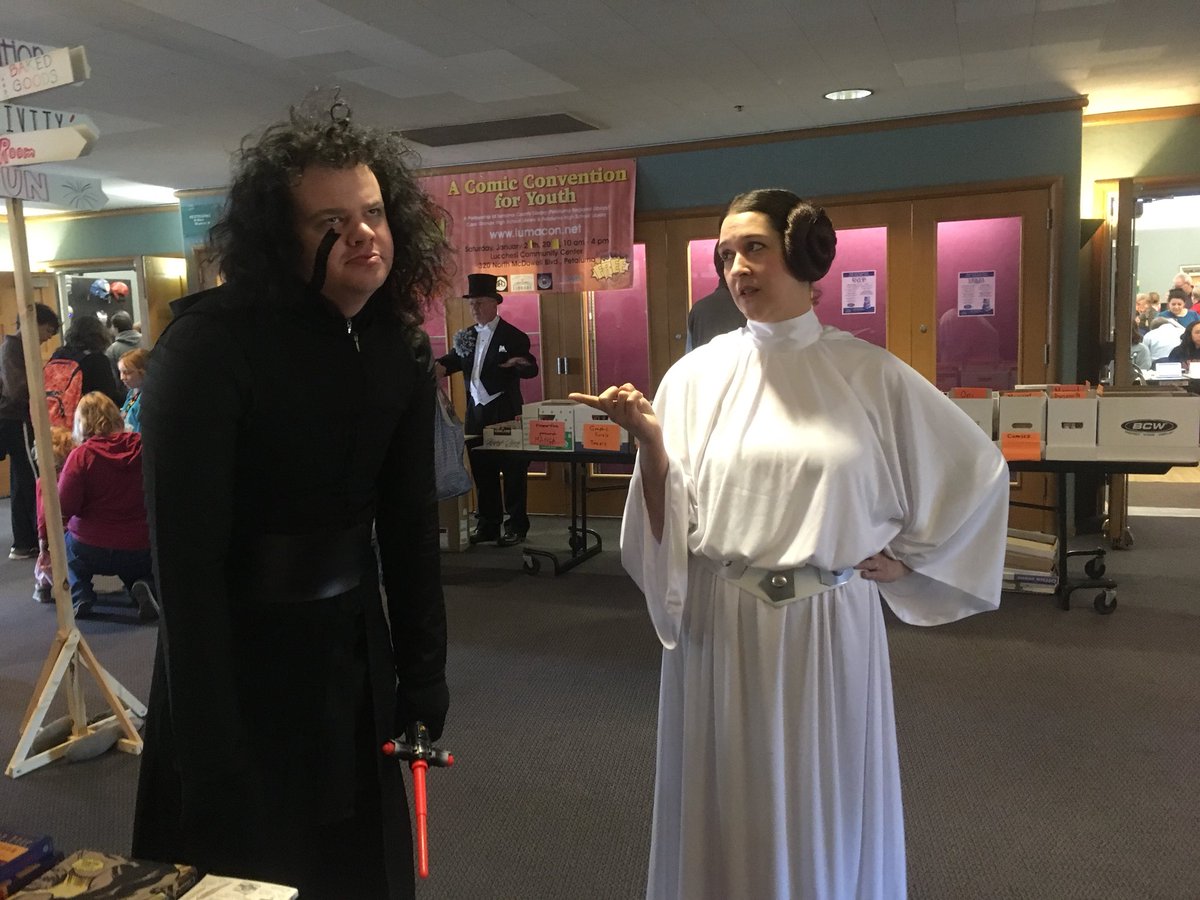 Copperfields's tweet photo. Copperfield’s had special guests at our #LumaCon booth! https://t.co/3ppHU60X9p
