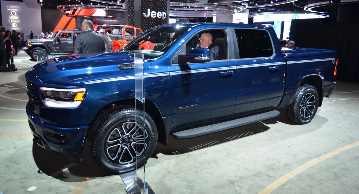 HendersonAuto's tweet image. The all-new 2019 #RAM 1500 conquered Detroit with multiple specs featured. ow.ly/btLA30hRKkk