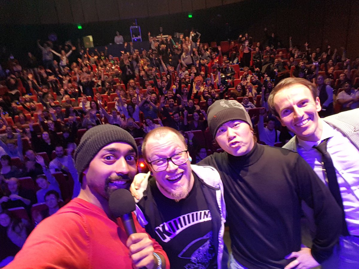 La_5e_de_couv's tweet image. Une #DrawBattle incroyable ! Merci @hiro_mashima, @RenoLemaire et Thibaud !
Une bromance est née !