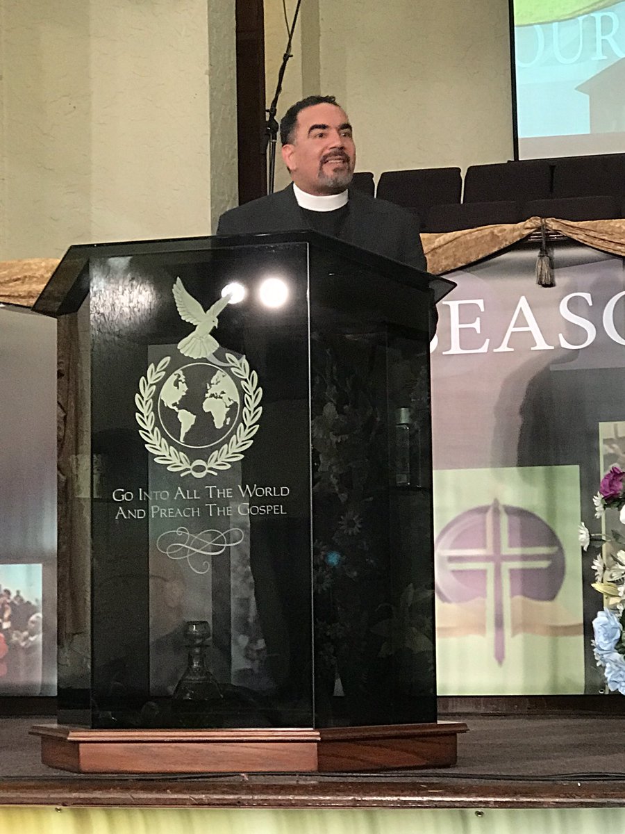 virgilcbrackett's tweet photo. @BishopJEA is blessing us in this second session. #GFOCI #MidwestDiocese #PastorsandWorkersSummit https://t.co/32e6sQoJob