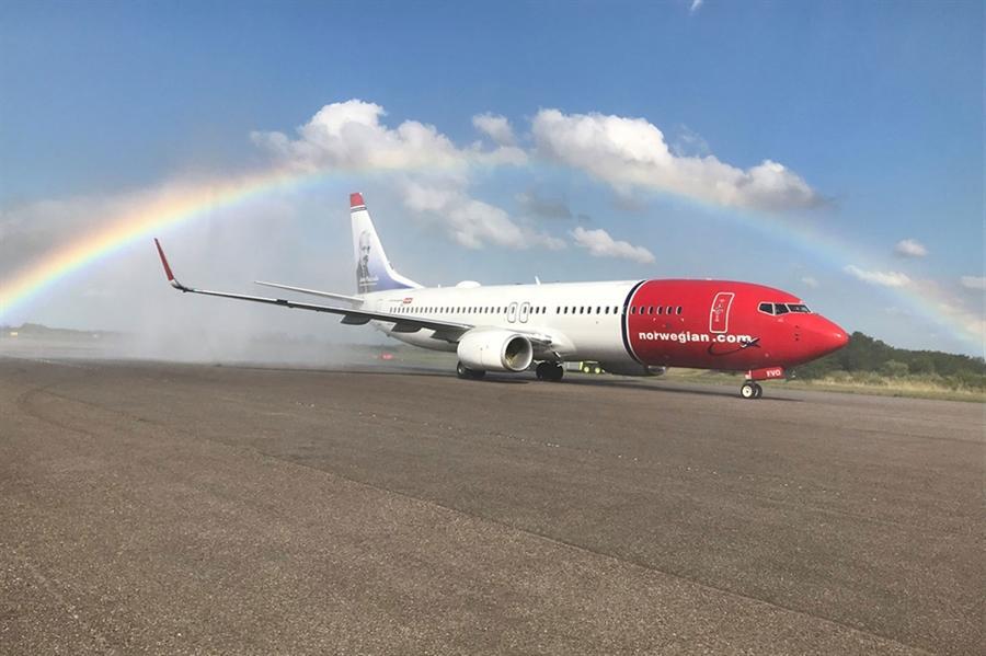 LANACION's tweet photo. Low cost: Norwegian ya tiene el permiso para volar en la Argentina https://t.co/c1fHRZAvRw https://t.co/K6cJnONms0