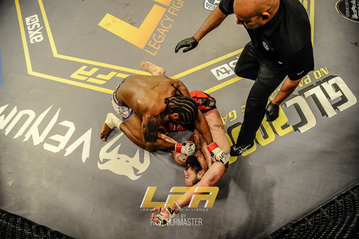 sherdogdotcom's tweet photo. Weekend results: #LFA32 'Allen vs. Hernandez' https://t.co/pvRrwuwWXh via @LFAFighting @AXSTVFights https://t.co/4BuCtYA2Rd